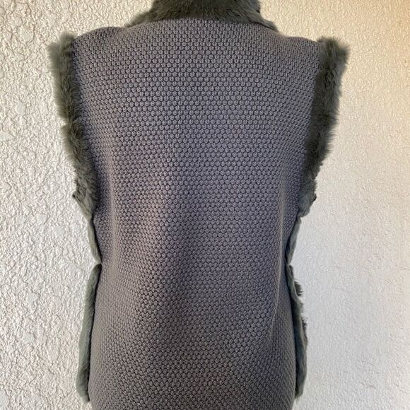 Love Token Reversible Rabbit Fur Vest Olive Green - Picture 6 of 16